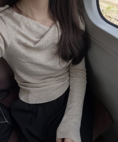 ［即納］round neck knit top