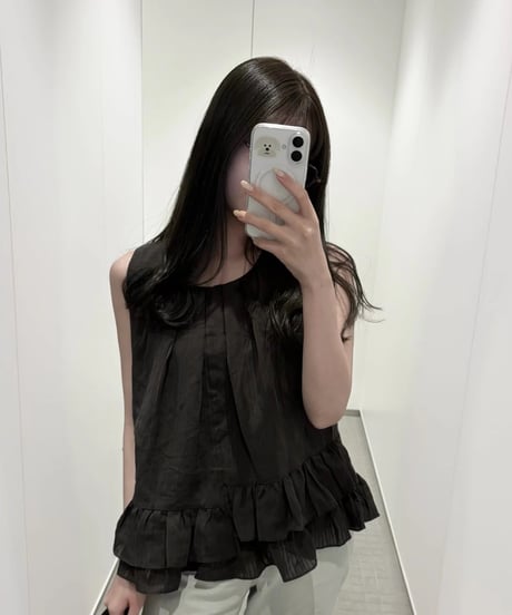 frill blouse
