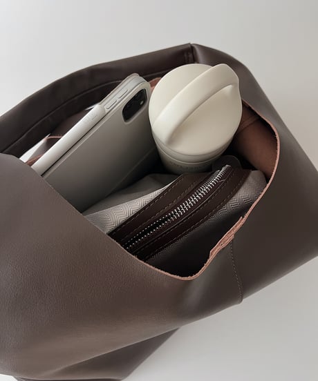 cow leather flow shoulder bag