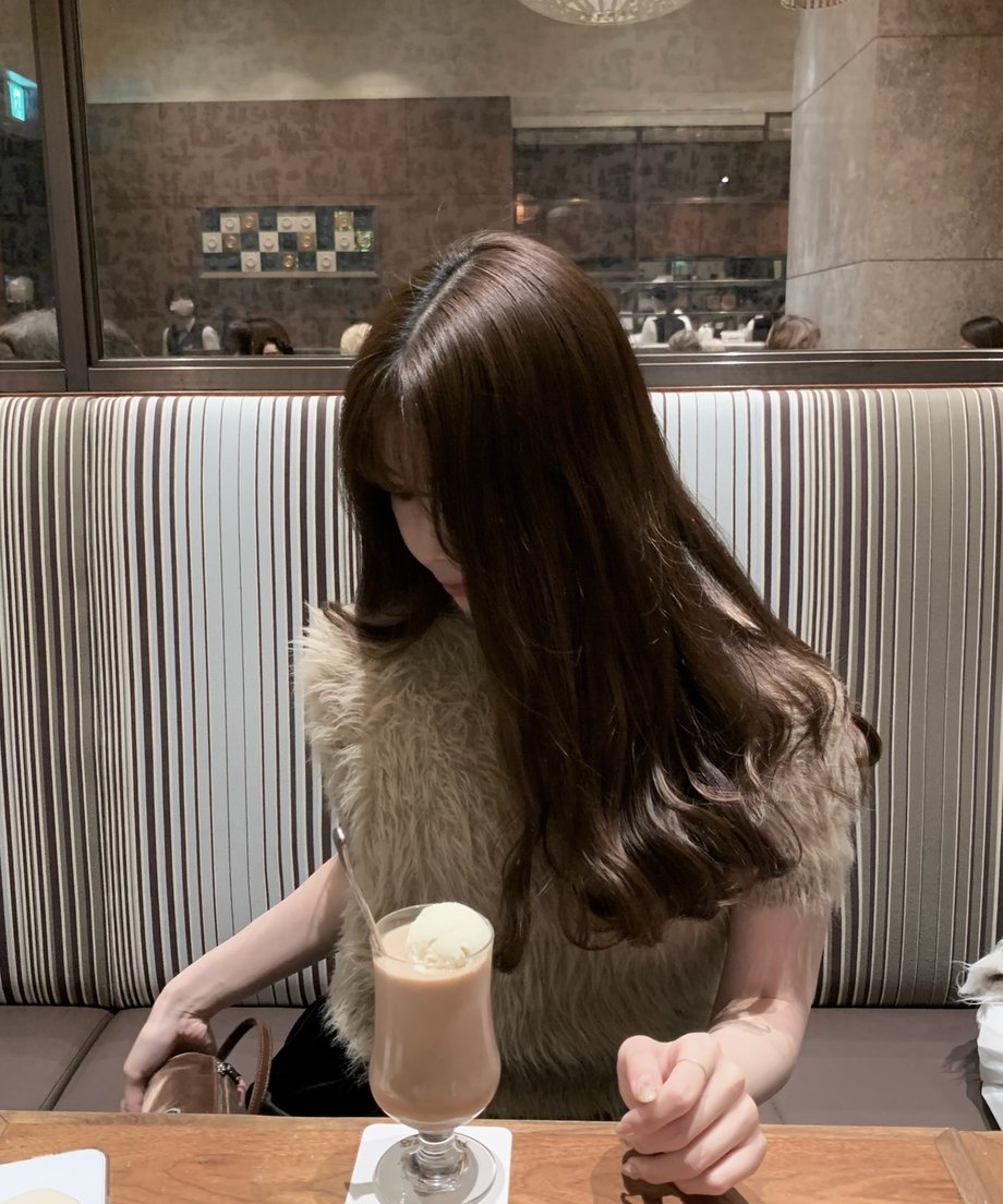 6970436a39389241b933a7cc
