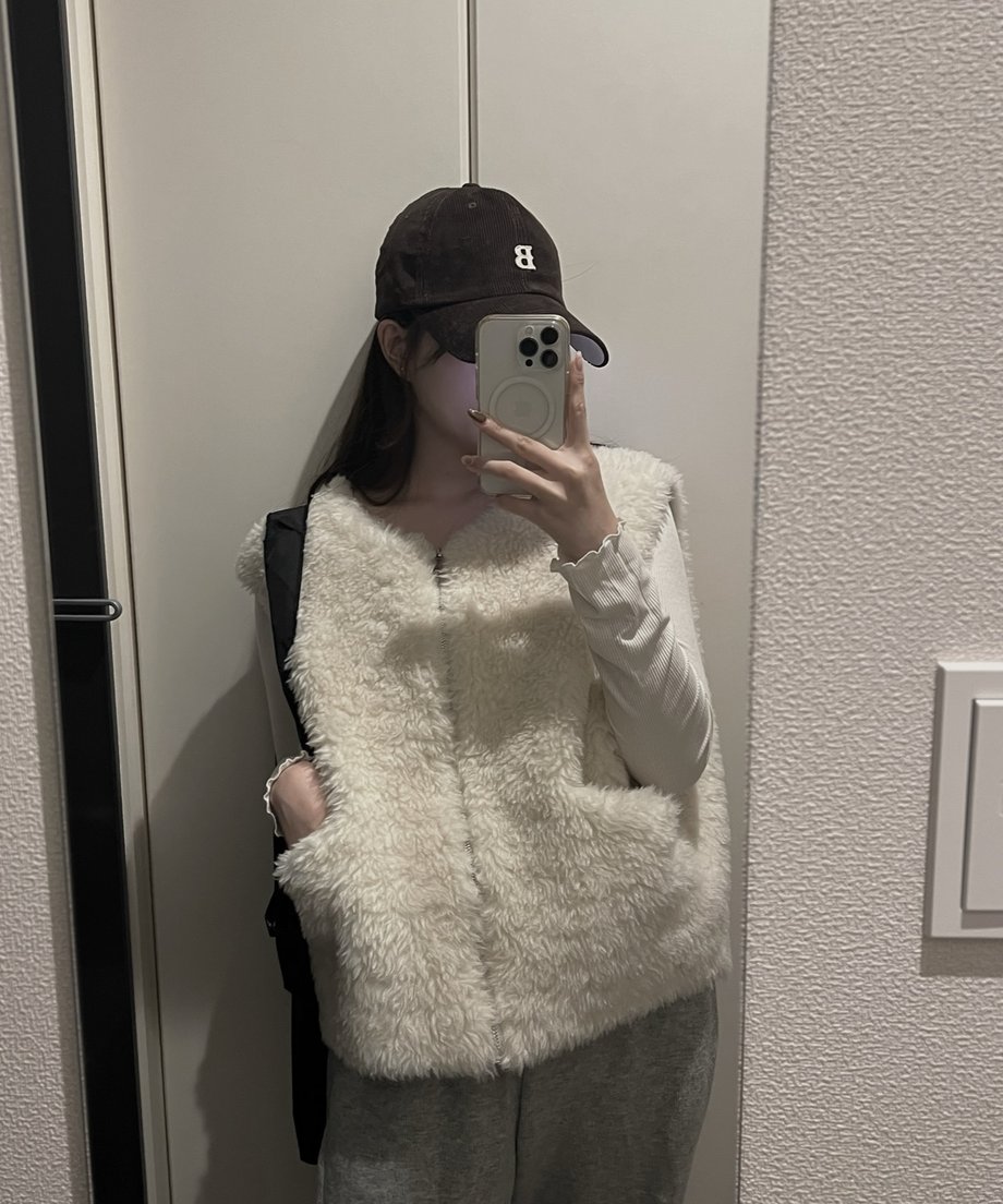 6915539f8577a950b0c51e22