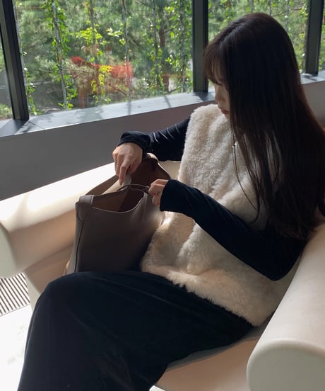 mouton boa vest