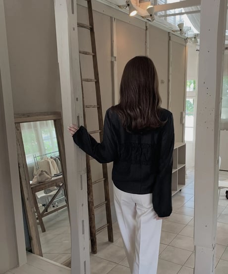 pony blouse