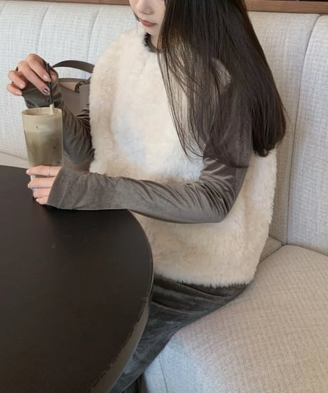 mouton boa vest