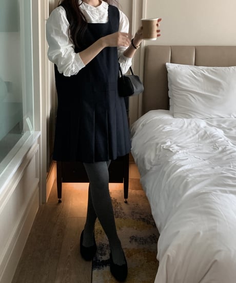 wool pleated dress