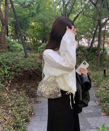 frilled blouson blouse