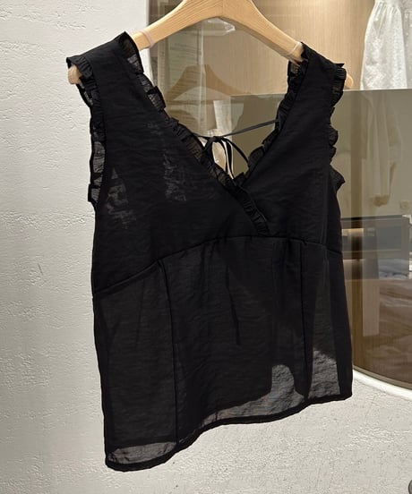 hash sleeveless blouse