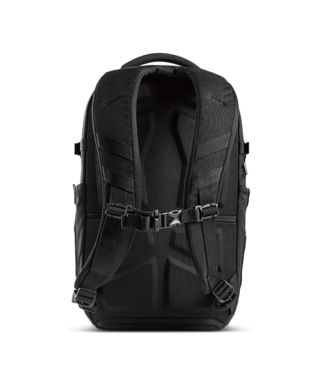 PELICAN / Aegis トラベルバックパック 18L