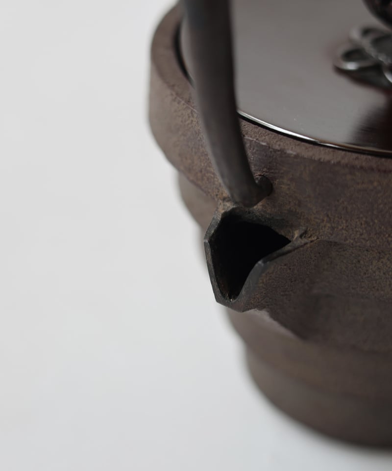 黒川雅之 IRONY KETTLE 鉄瓶 | Dhal/DHAL DESIGN SHOP on