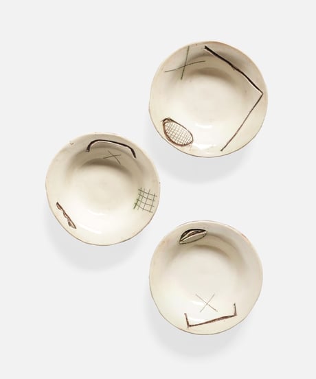 ⑥人気作家キムホノ ユニークなデザインの皿｜⑥人気作家キムホノ