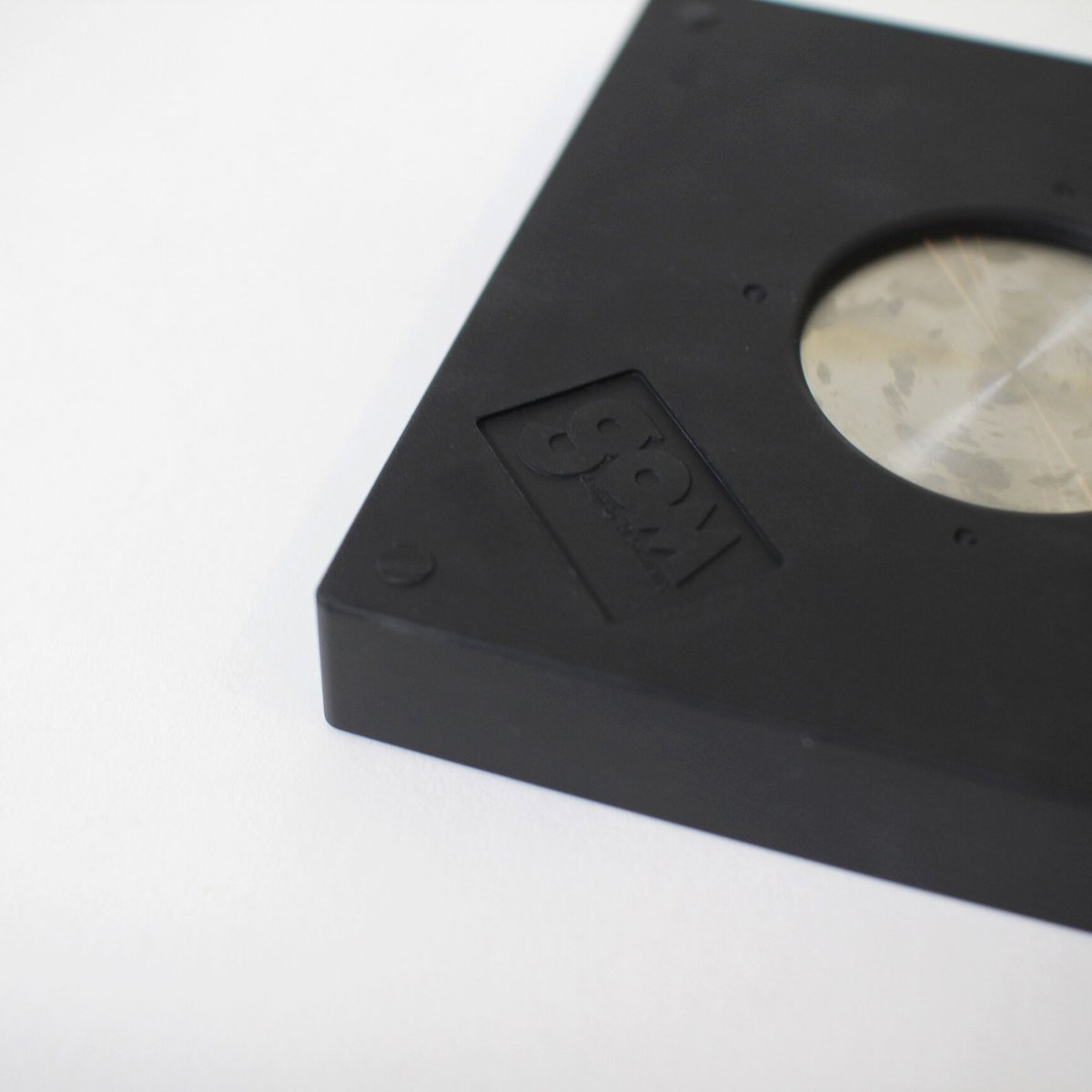 GOM 黒川雅之　アッシュトレイ大　灰皿 ゴムトレー PS／PLの通販 | 家具・インテリア通販 MAARKET