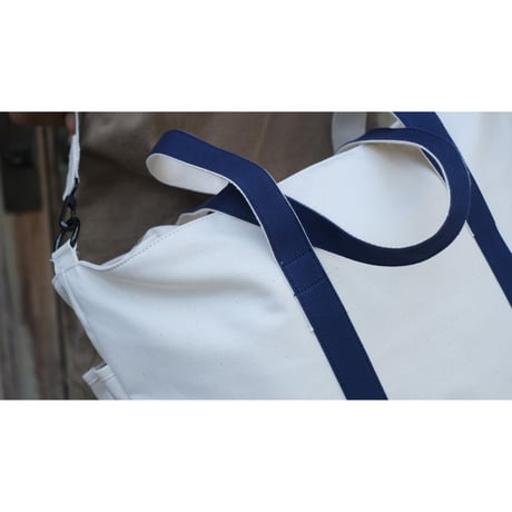 “RATTLER” (NATURAL x NAVY)