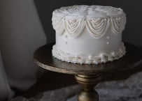 drape cake