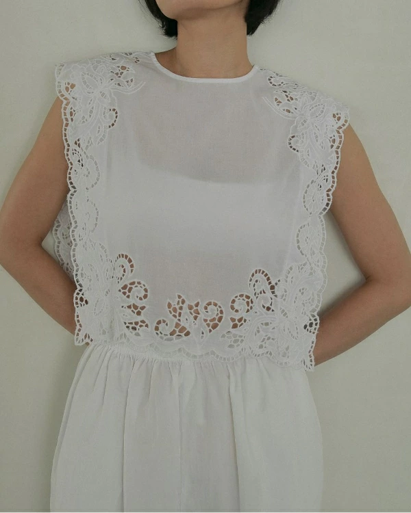 ànuke アンヌーク anuke Cutwork Box Blouse カットワーク