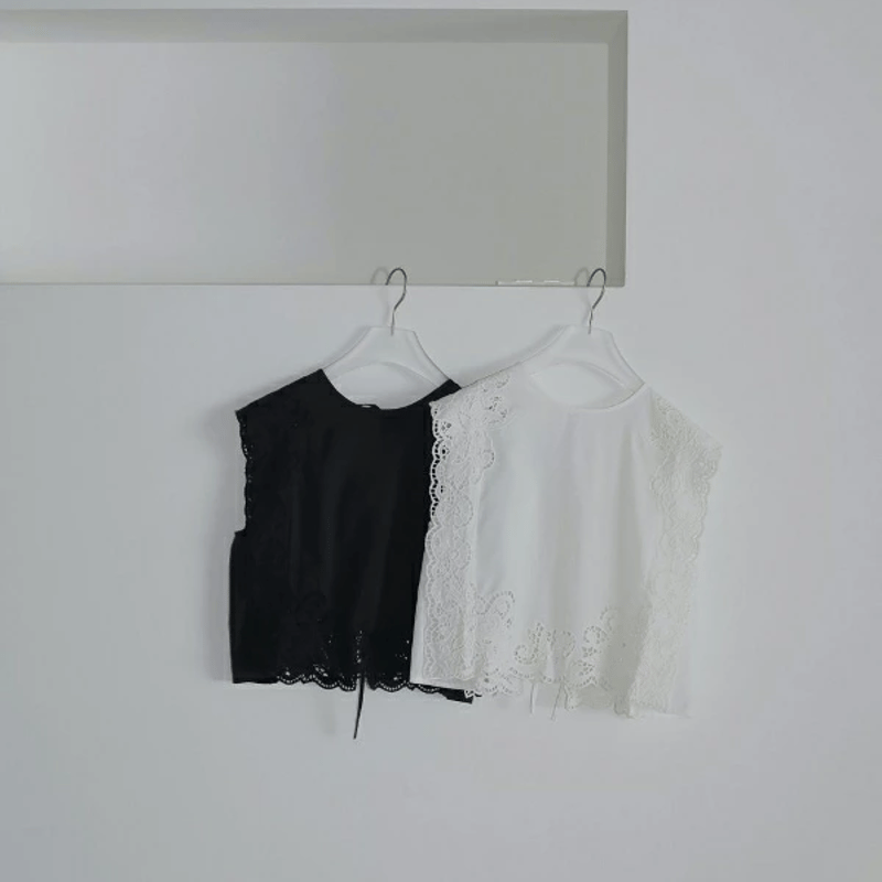 anuke 新品未使用！Volume Cutwork Blouse ブラック Volume Cutwork Blouse（シャツ/ブラウス）｜anuke（アンヌーク