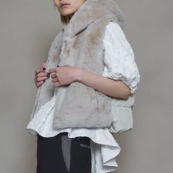 Muel Chic ミュエルシック モントフェイクムートンベスト fit=scale-down,w=1200