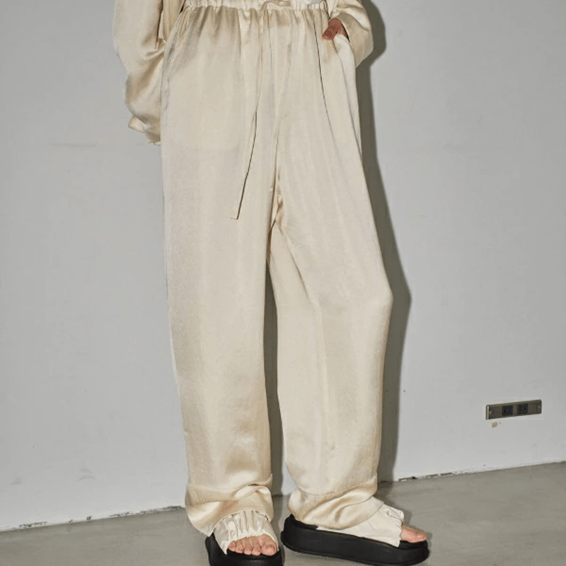 Satin Easy Pants ブラック　新品未使用　トゥデイフル TODAYFUL SALE 即日発送 TODAYFUL (トゥデイフル）Satin Easy