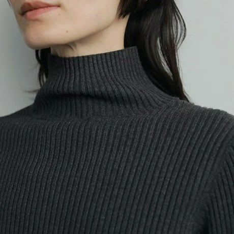 ànuke アンヌーク anuke Slit Turtle Knit スリットタートルニット 62520530 船曳ひろみ