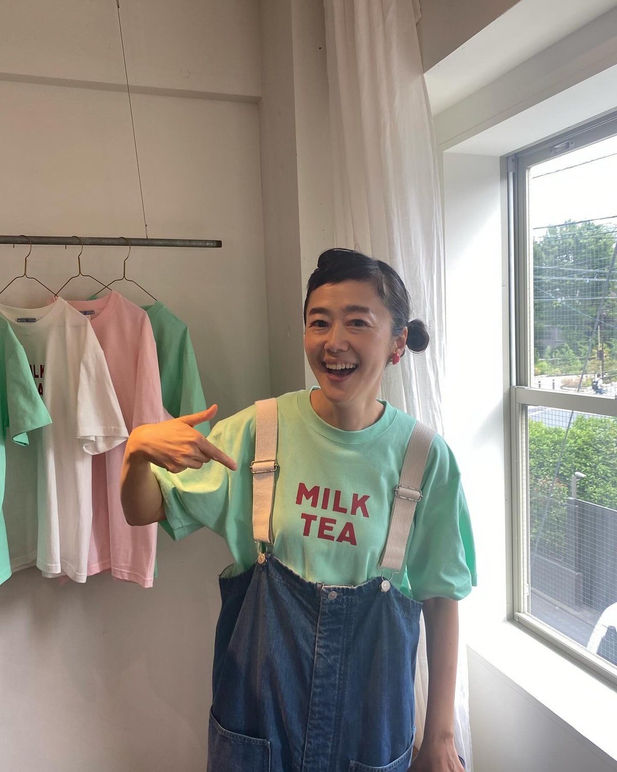 ★6日までセール［R&D.M.Co-］ MILK TEA Tシャツ / ホワイト R&D.M.Co-］ MILK TEA Tシャツ / ホワイト | M AND T PRODUCT