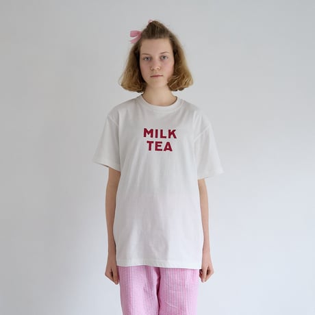 ［R&D.M.Co-］ MILK TEA Tシャツ / ホワイト