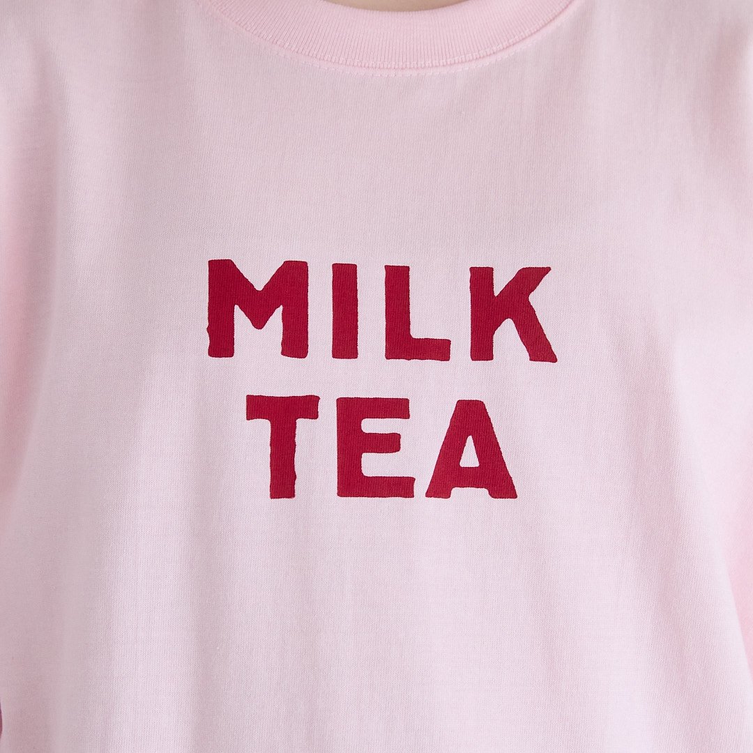 R&D.M.Co-］ MILK TEA Tシャツ / ピンク | M AND T PRODUCT