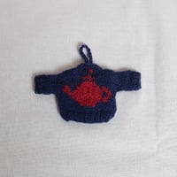 ［tsumugi knits］ミニチュアティーポットセーター / ネイビー