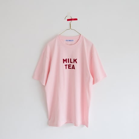 ［R&D.M.Co-］ MILK TEA Tシャツ / ピンク