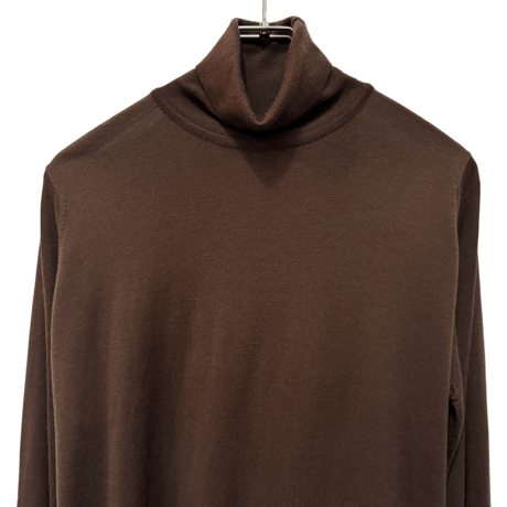 新品　JOHN SMEDLEY TURTLENECK KNIT  100% MERINOWOOL SNOW BROWN  "MADE IN ENGLAND"
