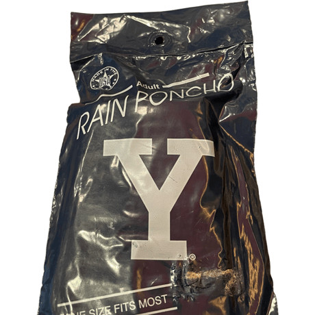 新品　”YALE UNIVERSITY” RAIN PONCHO　MADE IN USA