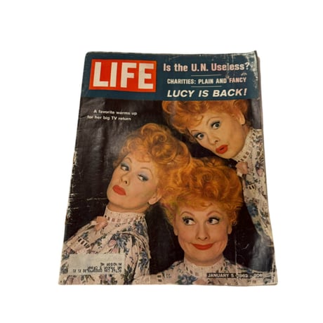 VINTAGE BOOK (USED)  LIFE MAGAZINE 1962 JANUARY