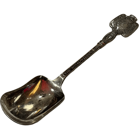 USED ANTIQUE 1981 ROYAL WEDDING SPOON MADE IN ENGLAND