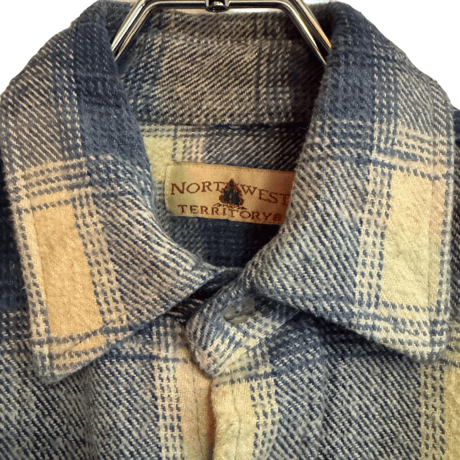 USED OMBRE CHECK FLANNEL SHIRTS
