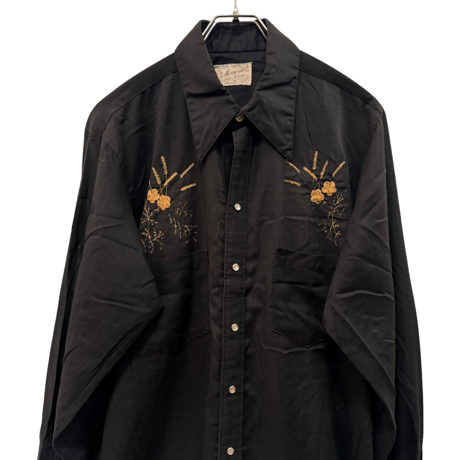 USED  1970's  EMBROIDRED ROCKMOUNT WESTERN SHIRTS