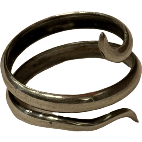 USED SILVER  RING