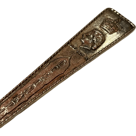 USED ANTIQUE 1953 ELIZABETH II CORONATION SPOON MADE IN ENGLAND