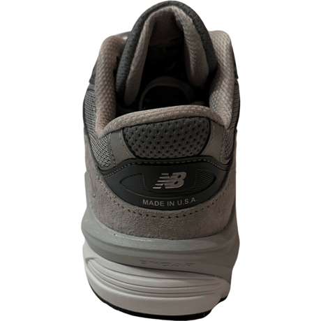 新品　NEW BALANCE M990 V6