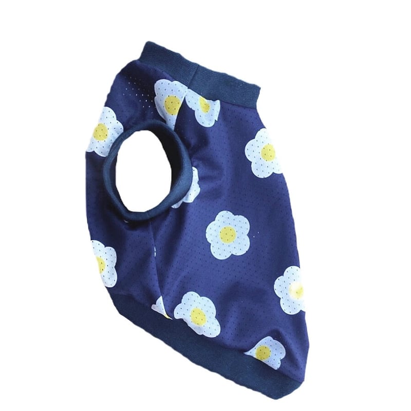 犬服ハンドメイド　タンクトップ(みー) 犬服 ハンドメイド タンクトップ フレブルMサイズ - メルカリ