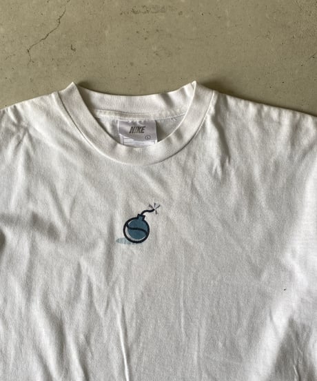 USED "NIKE" bomber t-shirts