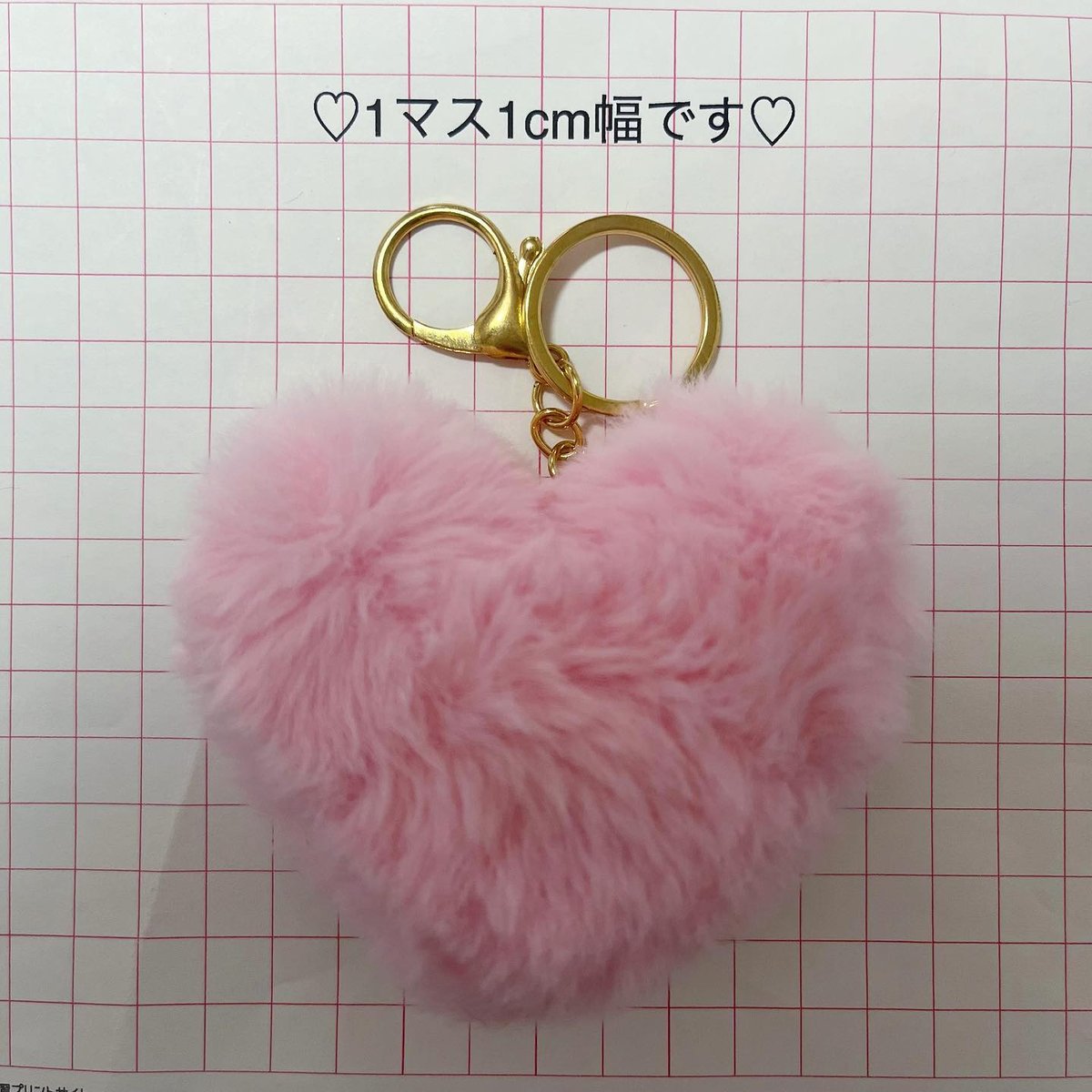 26 ふわふわタッセルキーホルダー＊ぷっくりハート✨ハンドメイド