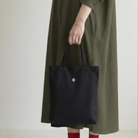 ＜黒紋付のリメイクオーダー承ります＞　黒を継ぐトートバッグ