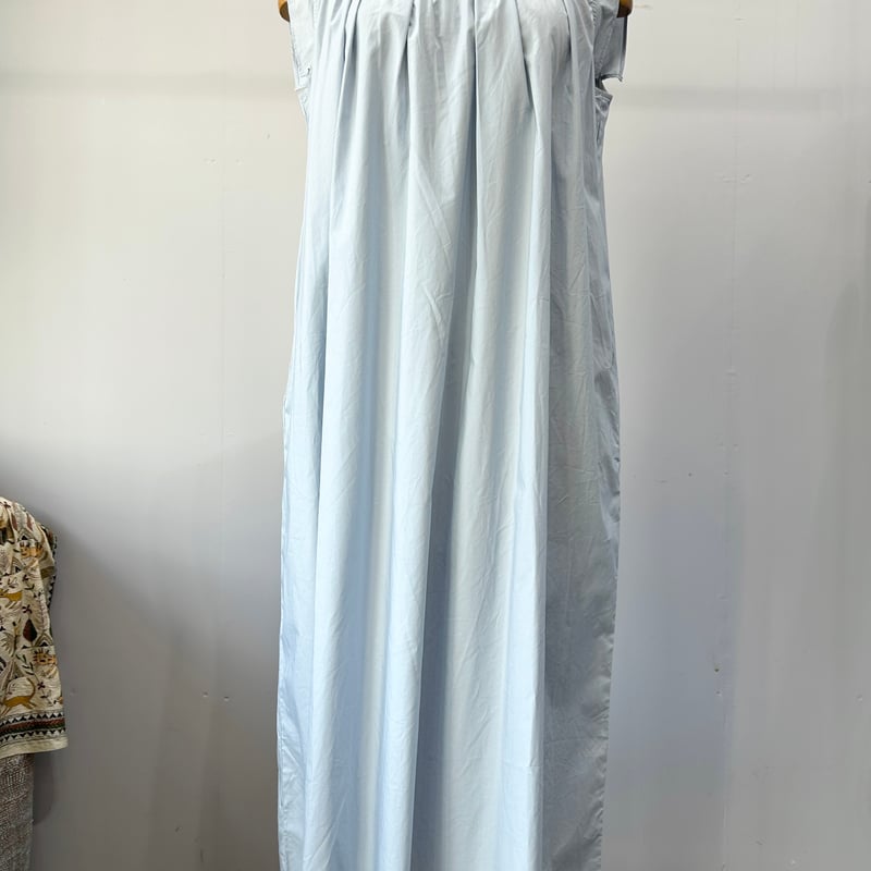 UNIVERSAL TISSU ナチュラルタイプライター タックギャザー