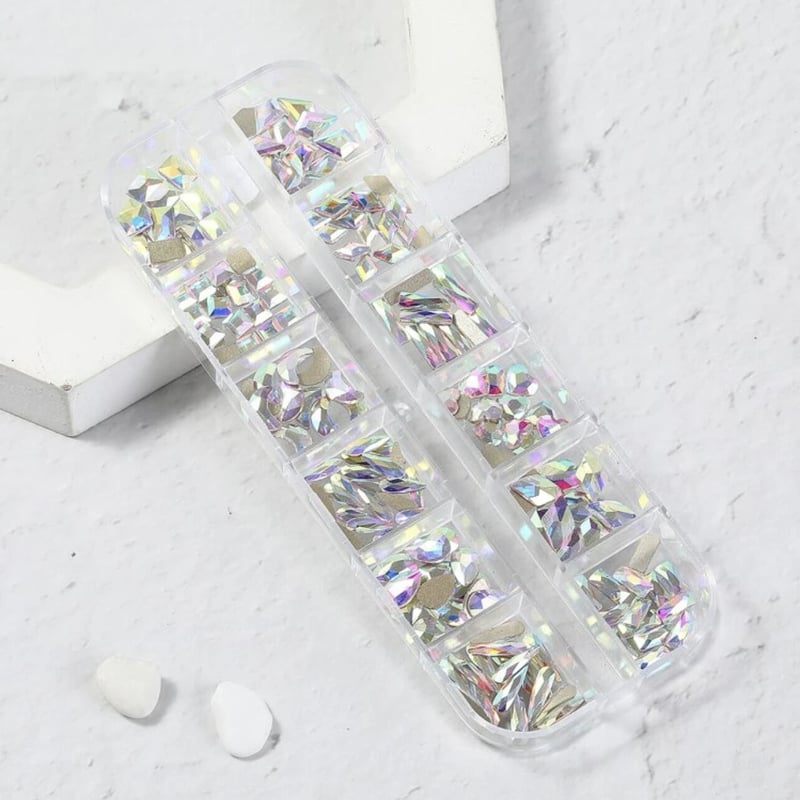 ラインストーンネイルデコレーション1箱 | 3eX's STORE