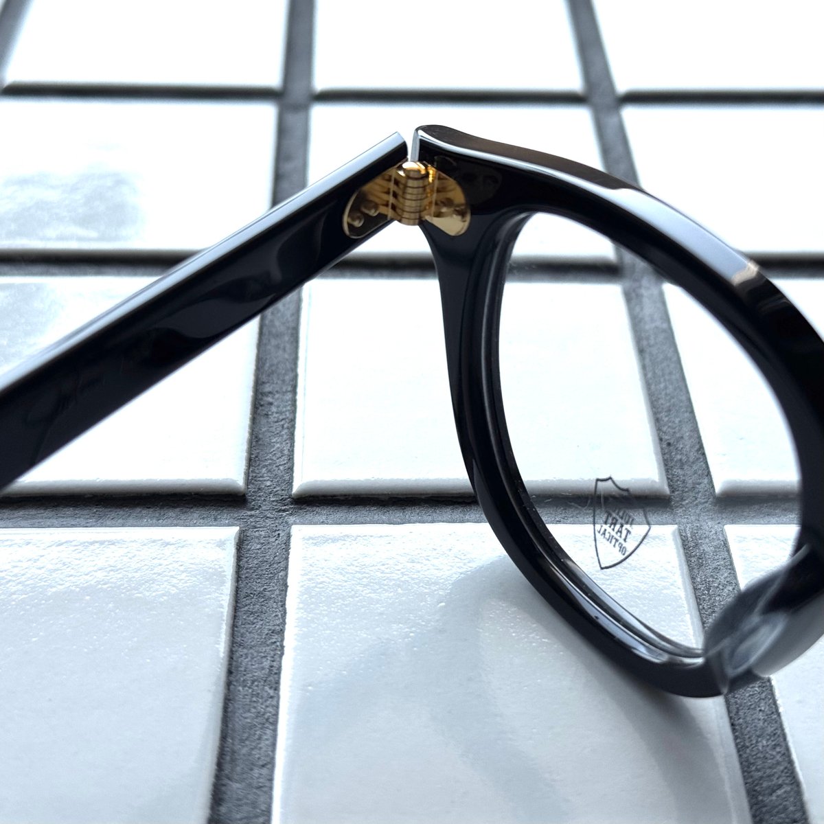 JULIUS TART OPTICAL/AR-GOLD/48-22/Black | Eurek