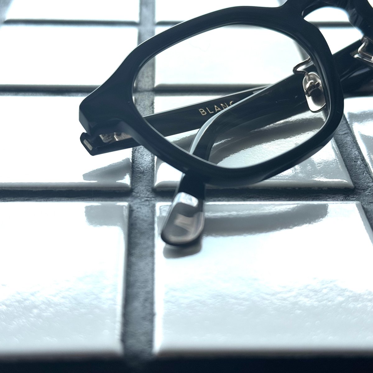 BLANC.. /BM010/BLK-L.KHAKI | Eureka optician