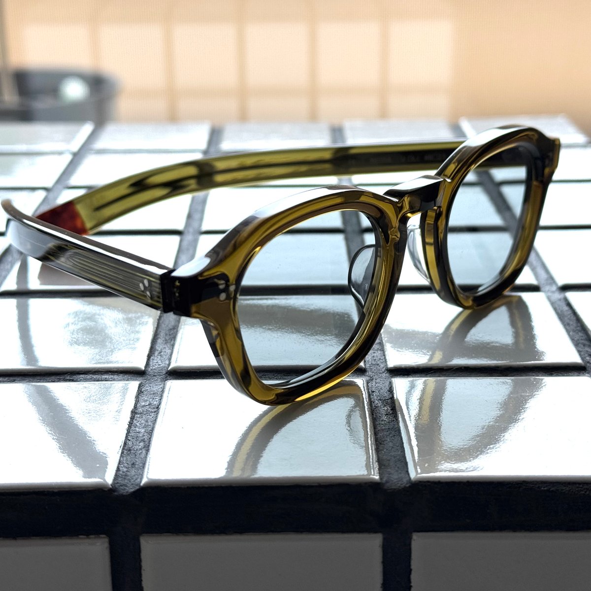 BLANC.. | 817 BLANC LNT/BE008/V.OLI | Eureka op