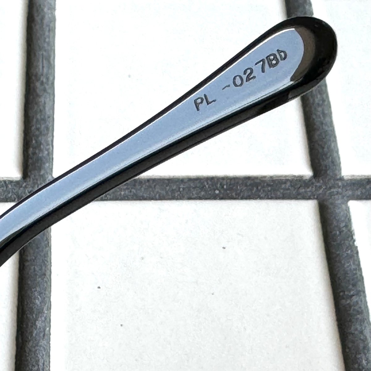 JULIUS TART OPTICAL/HOLLY/Black Fade | Eureka o