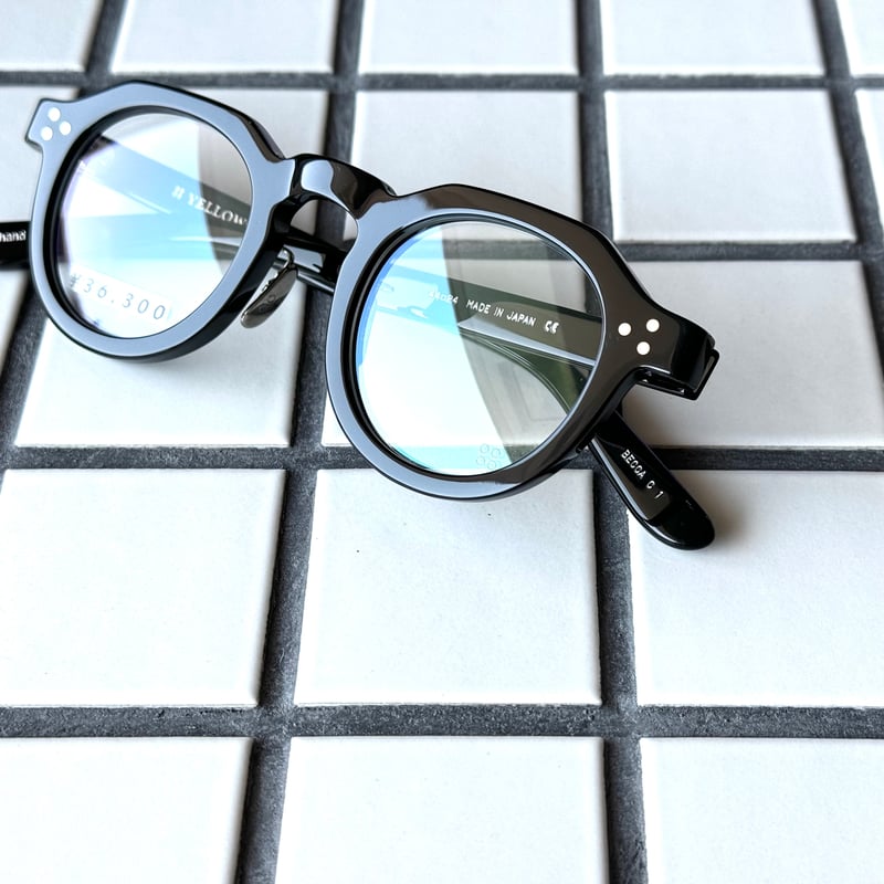 YELLOWS PLUS/BECCA/col.1 (Black) | Eureka optic