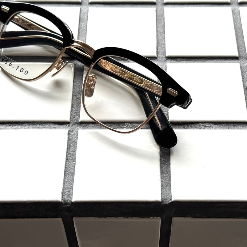YELLOWS PLUS/KENRICK/col.1G (Black/Gold) | Eure