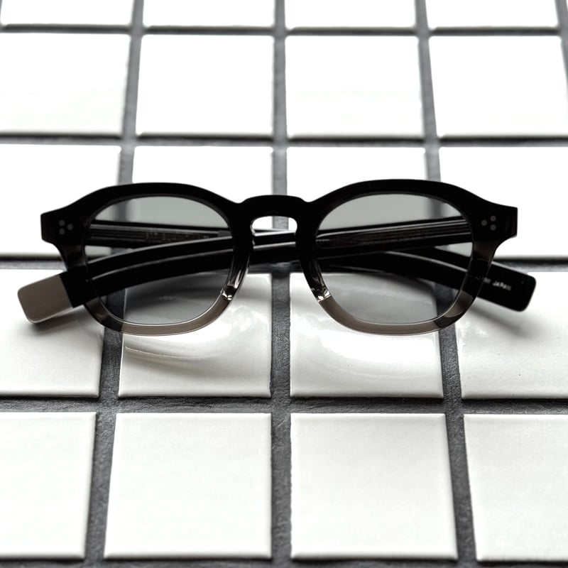 BLANC.. | 817 BLANC LNT/BE008/BLK.GRD | Eureka