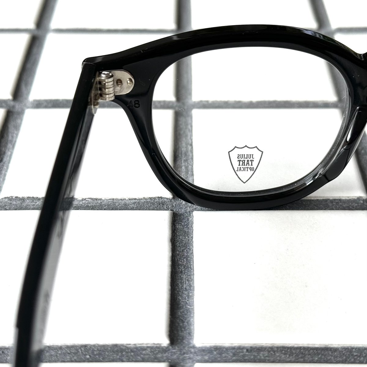JULIUS TART OPTICAL/AR/48-22/Black | Eureka opt